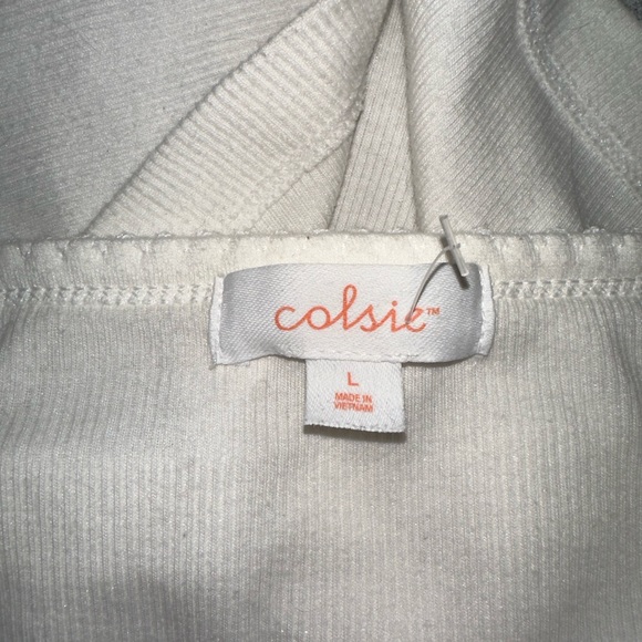 Colsie Cropped Tank - Picture 3 of 3